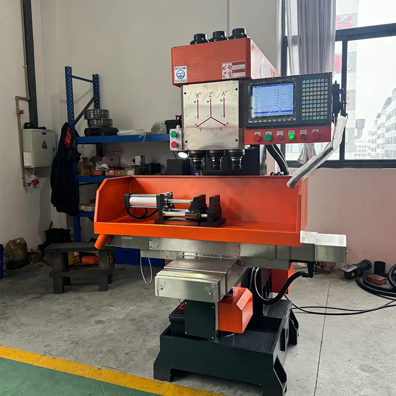 Вертикален CNC со три оски